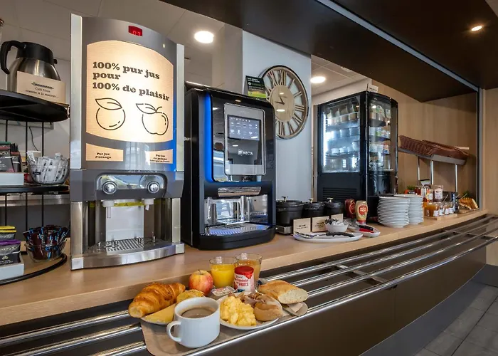 B&B HOTEL Niort Marais Poitevin
